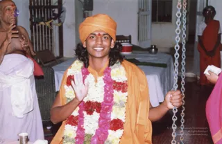 2004-Visit-To-Devotees-House-At-Kandanoor-Chettinadu