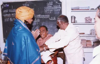2004-Visit-To-Devotees-House-At-Kandanoor-Chettinadu