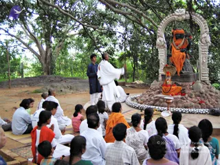 2005-GLIMPSES-OF-ADIKAILAASA-IN-SUMMER