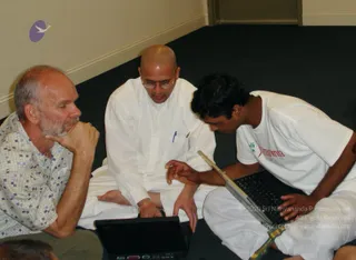 2005-Glimpses-of-Teachers-Training-Krishnalaya-From-May-3rd-to-11th