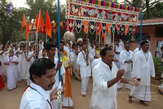 Jayanthi_2005_ashram (180)_CMP_WM