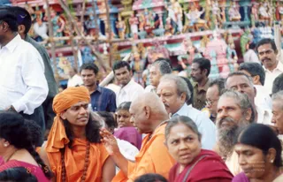2005-Swamiji-Visit-Temple-Kumbhabhishekam