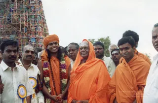 2005-Swamiji-Visit-Temple-Kumbhabhishekam