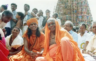 2005-Swamiji-Visit-Temple-Kumbhabhishekam