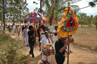 5-BUDDHIST-MONKS-VISIT-HDH-AT-BIDADI-ADHEENAM_Photo_1020_DSC_2483_CMP_WM