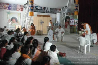 5-HDH-WITH-THE-ACHARYAS_Photo_1000_DSC_6146_CMP_WM