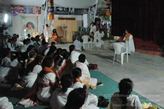 5-HDH-WITH-THE-ACHARYAS_Photo_1007_DSC_6155_CMP_WM