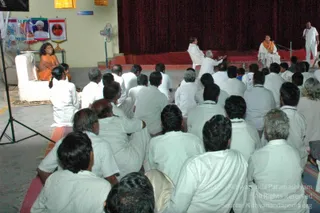 5-HDH-WITH-THE-ACHARYAS_Photo_1022_DSC_6200_CMP_WM