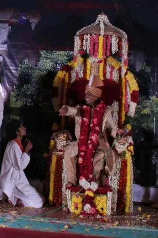 JAYANTI-CELEBRATIONS-CAKE-CUTTING_Photo_1020_IMG_5738_CMP_WM