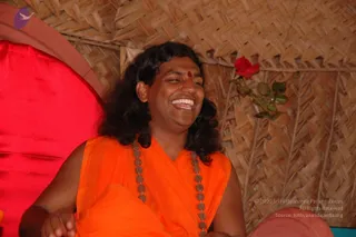 2006-GLIMPSES-OF-SWAMIJI-IN-LAUGHING-TEMPLE