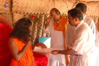 2006-GLIMPSES-OF-SWAMIJI-IN-LAUGHING-TEMPLE