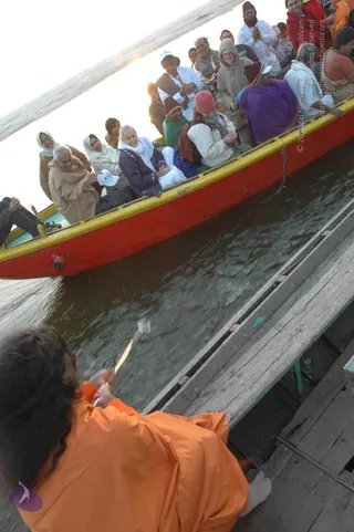 2006-Glimpses-of-Varanasi-Yatra-from-Jan-03rd-to-11th
