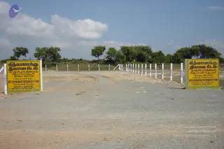 2006-View-of-Kanchipuram-land