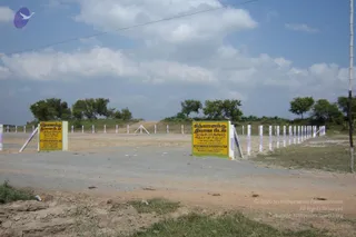 2006-View-of-Kanchipuram-land