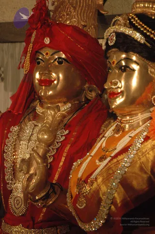 2007-GLIMPSES-OF-NITHYANANDESHWARA-PARAMASHIVA-AND-DEVI-PARASHAKTHI