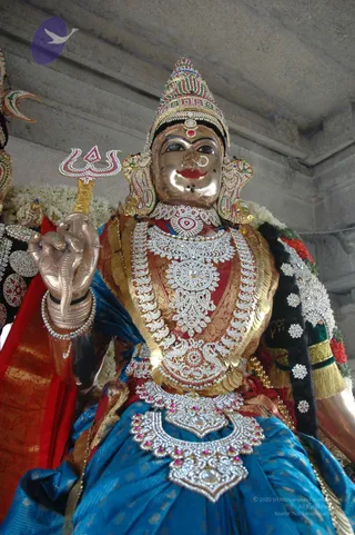 2007-GLIMPSES-OF-NITHYANANDESHWARA-PARAMASHIVA-AND-DEVI-PARASHAKTHI