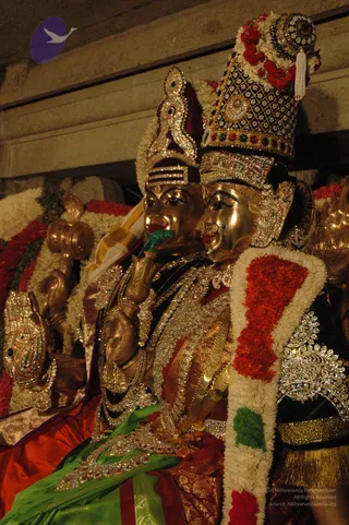 2007-GLIMPSES-OF-NITHYANANDESHWARA-PARAMASHIVA-AND-DEVI-PARASHAKTHI