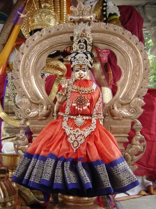 2007-GLIMPSES-OF-NITHYANANDESHWARA-PARAMASHIVA-AND-DEVI-PARASHAKTHI