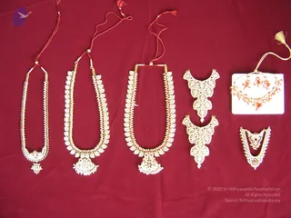 2007-GLIMPSES-OF-NITHYANANDESHWARA-PARAMASHIVA-AND-DEVI-PARASHAKTHI