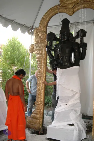 2007-Making-of-Kailasa-in-Los-Angeles
