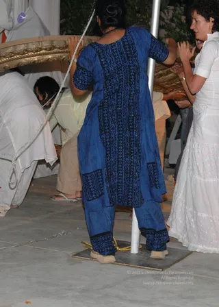 2007-Making-of-Kailasa-in-Los-Angeles
