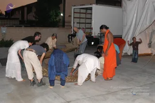 2007-Making-of-Kailasa-in-Los-Angeles