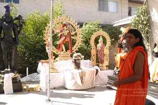 2007-Making-of-Kailasa-in-Los-Angeles