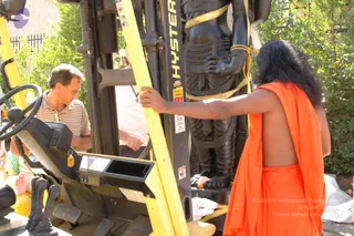 2007-Making-of-Kailasa-in-Los-Angeles