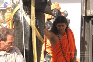2007-Making-of-Kailasa-in-Los-Angeles