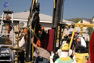 2007-Making-of-Kailasa-in-Los-Angeles