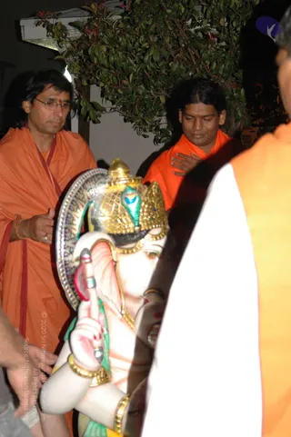 2007-Making-of-Kailasa-in-Los-Angeles