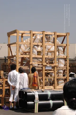 2007-Making-of-Kailasa-in-Los-Angeles