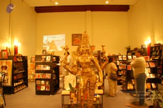 2007-Making-of-Kailasa-in-Los-Angeles