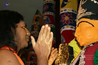 Devi26Nov2007 033_CMP_WM