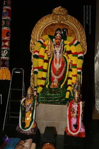 Devi26Nov2007 075_CMP_WM