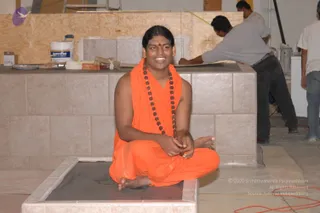 2007-November-7-to-9-Kailasa-in-LosAngeles-Making-of-Temple