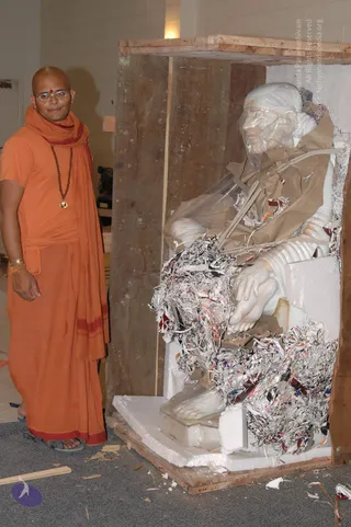2007-November-7-to-9-Kailasa-in-LosAngeles-Making-of-Temple