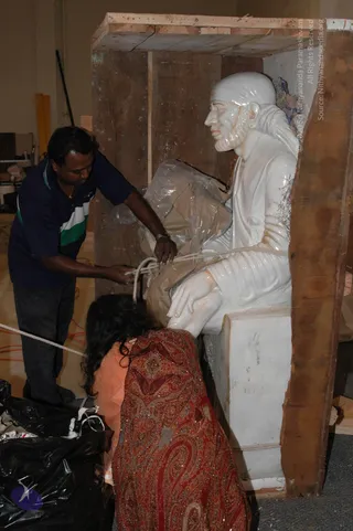 2007-November-7-to-9-Kailasa-in-LosAngeles-Making-of-Temple