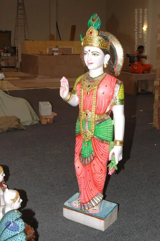 2007-November-7-to-9-Kailasa-in-LosAngeles-Making-of-Temple