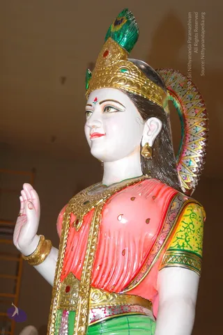 2007-November-7-to-9-Kailasa-in-LosAngeles-Making-of-Temple