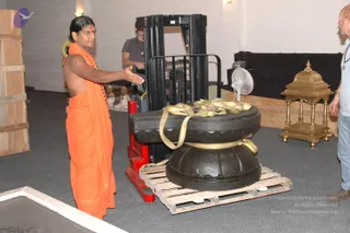 2007-November-7-to-9-Kailasa-in-LosAngeles-Making-of-Temple