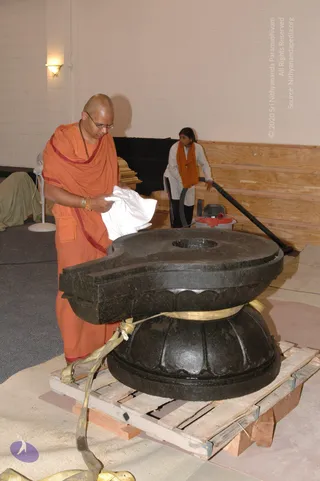 2007-November-7-to-9-Kailasa-in-LosAngeles-Making-of-Temple
