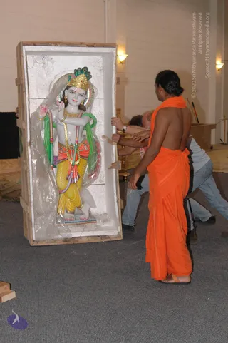 2007-November-7-to-9-Kailasa-in-LosAngeles-Making-of-Temple