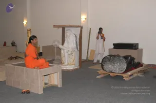 2007-November-7-to-9-Kailasa-in-LosAngeles-Making-of-Temple