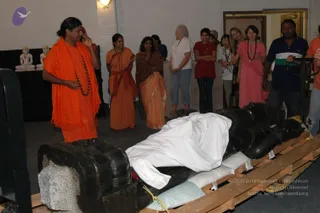 2007-November-7-to-9-Kailasa-in-LosAngeles-Making-of-Temple