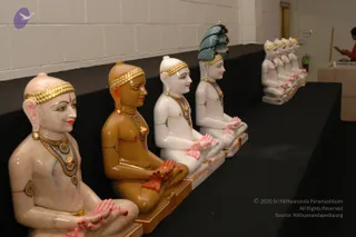 2007-November-7-to-9-Kailasa-in-LosAngeles-Making-of-Temple