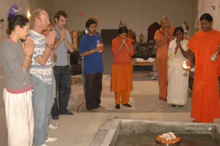 2007-November-7-to-9-Kailasa-in-LosAngeles-Making-of-Temple