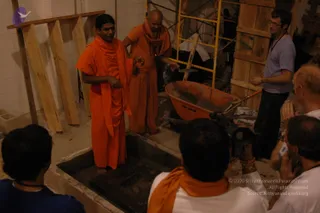 2007-November-7-to-9-Kailasa-in-LosAngeles-Making-of-Temple