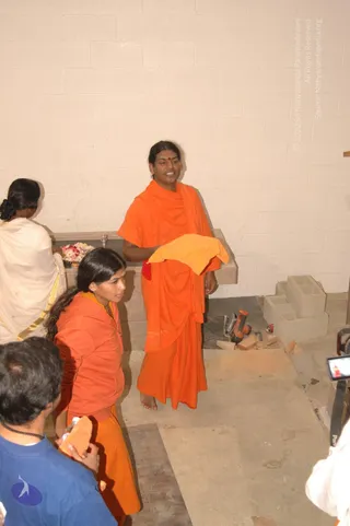 2007-November-7-to-9-Kailasa-in-LosAngeles-Making-of-Temple