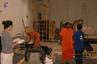 2007-November-7-to-9-Kailasa-in-LosAngeles-Making-of-Temple